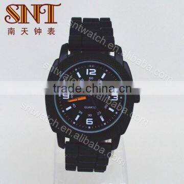 Hot sell quartz wristwatch unisex watch with silicone strap