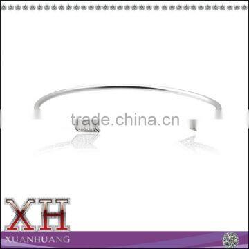 Rhodium Plated Sterling Silver Stretch Arrow Bangle
