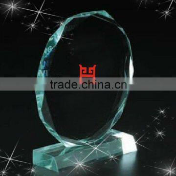 Professional manufactuer customize resin trophy with 2015 latest design