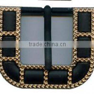 Metal buckle with luxury accessories