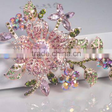 2015 The unique custom big flower glass wholesale bulk brooch