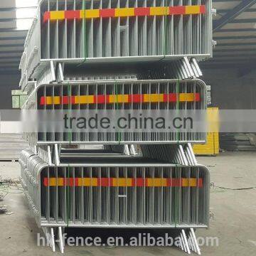 Custom-made 32/38mm O.D. frame metal pipe galvanized event &crowd control barrier,expandable barrier,portable used road barrier