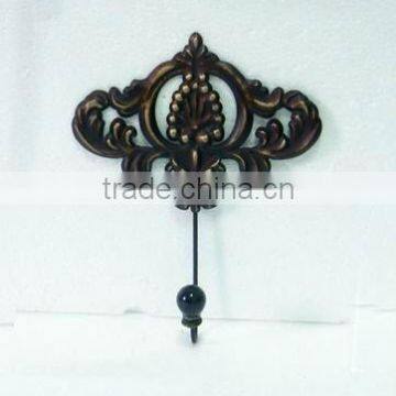 2011 IRON medallion wall hook