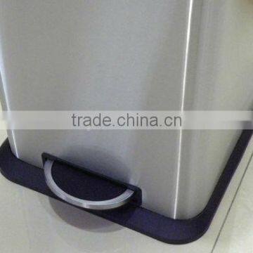 Stainless Steel Foot Pedal Waste Can photo-3