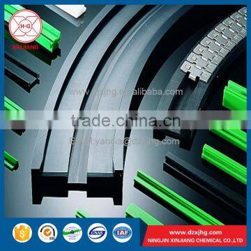 Customized Extruding Green Plastic Uhmwpe Slider pe Guide Rail photo-2