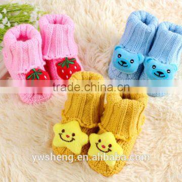 infant handcrafted newborn baby girl knitted footwear shoes in bulk