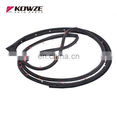 Outer Front Door Opening Weatherstrip for Mitsubishi Outlander 5725A030 photo-2