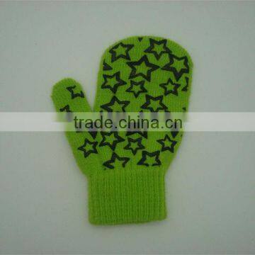 Boxi-High quality the stars printed plastic package that children acrylic gloves