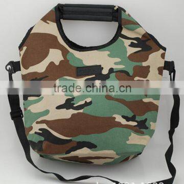 Camo canvas tote bag with shoulder belt