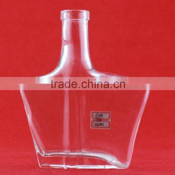 Wholesale peculiar and polygonal bottle 700ml new products bottles liquor bottles supplier
