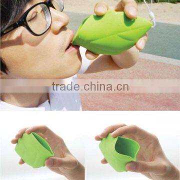 New unique design silicone leaf cup/leaf cup/leaf pocket cup