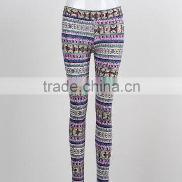 F5S31097 Women Geometric Printed Leggings