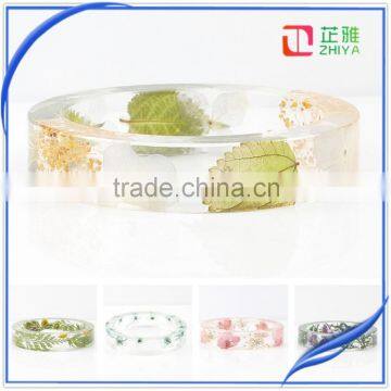 2016 latest design clear customized jewelry pressed real dried flower resin bangle