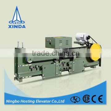 2016 good quality elevator cabin door machine