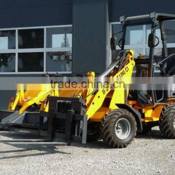 Best Price Chinese 800kg 908 Mini Wheel Loader Quick-hitch JOYSTICK With CE photo-3