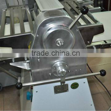 Commercial stand type bakery equipment/dough sheeters price