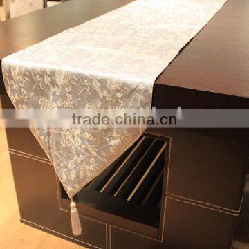 Colored Dining Heat-resistant Table Runner With Tassels photo-2