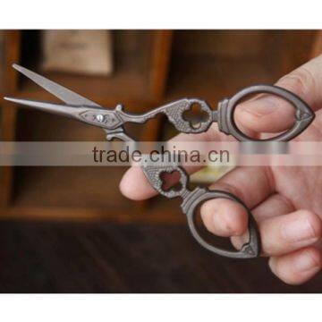 Elegant Golden Carving Garment Sewing Vintage Classic Embroidery Scissors photo-3