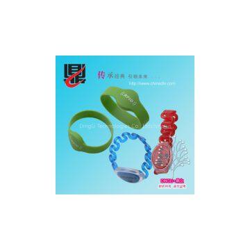 RFID silicone wristband