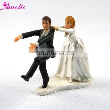 A07391 New Arrival Wholesale Resin Wedding Cake Topper