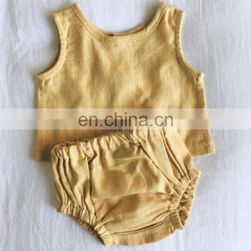 New Soft Yellow Two Pieces Baby Cotton and Linen Clothes Sets Top Tshirt & Shorts 2pcs Set photo-2