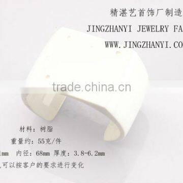 Cuff bangle big stone setting available high class jewelry