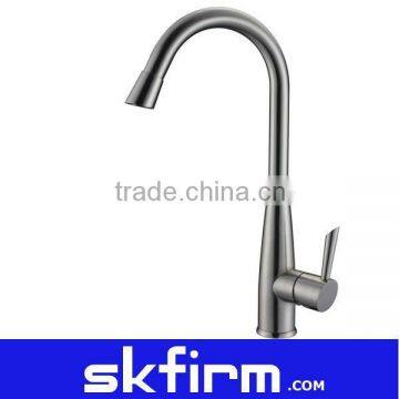 Swivel Spout Pull Out Kitchen Tap