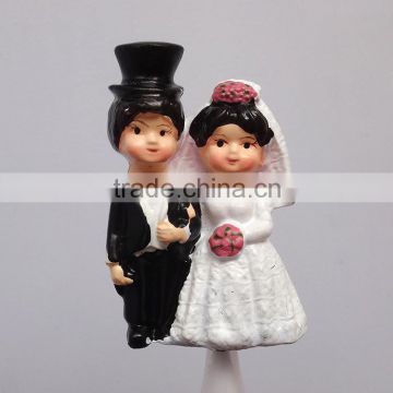 Wholesale MINI Bride and Groom Figurine Wedding Events Flower Decorations Resin Wedding Doll Cake Topper                        
                                                Quality Choice