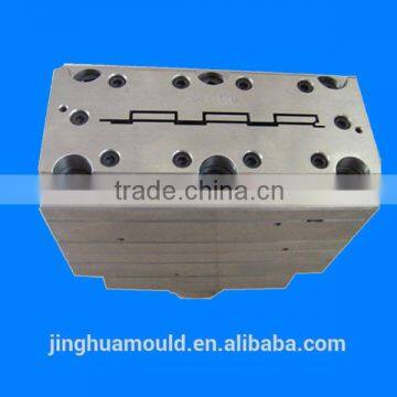  China 3cr13 3Cr17 Extrusion Plastic Ceiling Mould Die Maker
