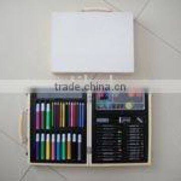 68pcs drawing set in wooden case for kids