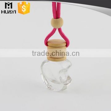 apple shape clear glass empty car perfume bottle with wooden cap                        
                                                                                Supplier's Choice