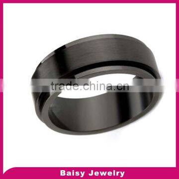 cheap price black plated stainless steel engraved brush satin finish spinner rings jewelry