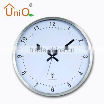 Student round decorative metal wall clock