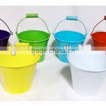 Colourful Metal Flower Pot Flower Planter With Wood Handle photo-2