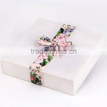 Red Christmas Ribbon Bow With Adhesive Tape photo-2