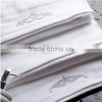 100% Cotton Hotel Bath Towel