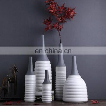 Wholesale Custom Nordic Interior Decoration Ornaments Two-color Unique Design Cheap Ceramic Dried Flower Vase photo-6