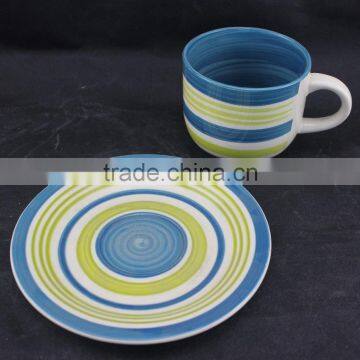 stoneware embossed blue mug with different color line wholesale coffee cups with good quality