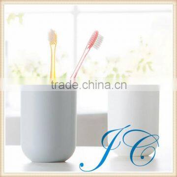 2015 New Design Fashion Single Color Plastic Cup/Gargle Cup