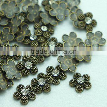 Factory Wholesale 2015 New Fashion Flower Hotfix Studs With White, Black and Antic Brass, Hot Fix Alloy Studs, Hotfix Studs photo-3