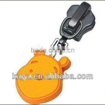 2D Plastic Zipper Puller