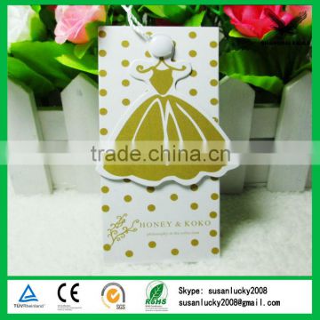 craft paper with string hang price tag