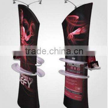 curved tabletop banner