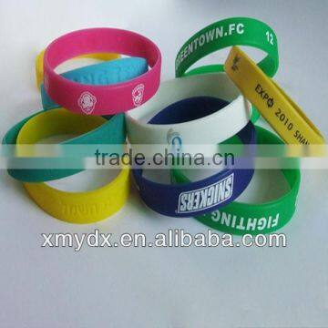 Custom design/ color/ logo/ size band wristbands