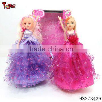 2013 Top super solid body light and music bump & go plastic doll