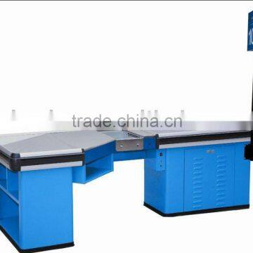 checkout counter with belt