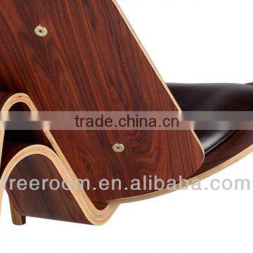 Hans Wegner Shell Chair photo-4