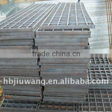 Non galvanized stair tread