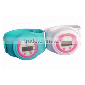 cheap promotional gift multifunction silicone bracelet best wrist pedometer