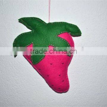 Hot sell Felt Decoration XL pink / fuchsia strawberry made in China